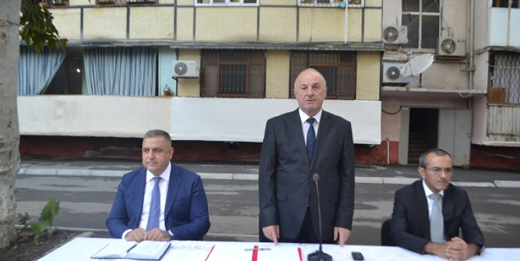 Mingəçevir şəhər İcra Hakimiyyətinin başçısı İlham İsmayılovun vətəndaşlarla növbəti səyyar görüşü sentyabrın 3-də keçirilib.